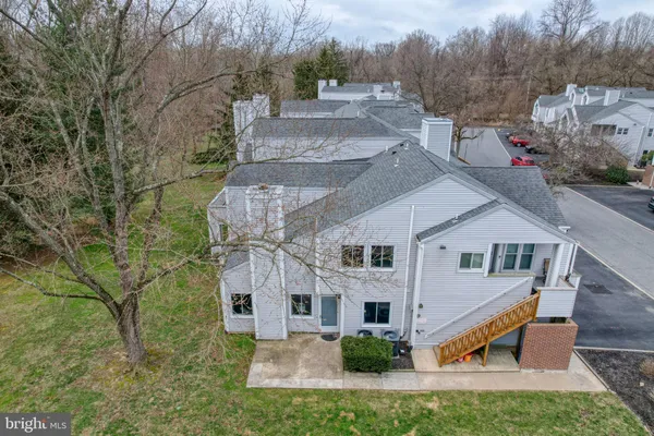 $250,000 | 2705 Creekside Drive, Newark, DE 19711