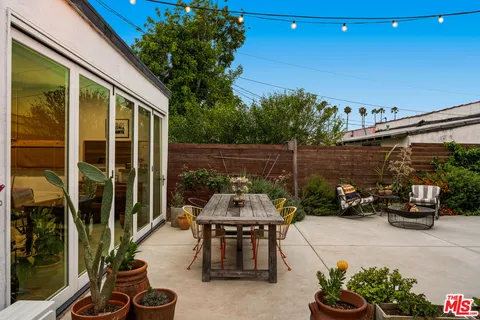 $875,000 | 6218 Madden Avenue, Los Angeles, CA 90043
