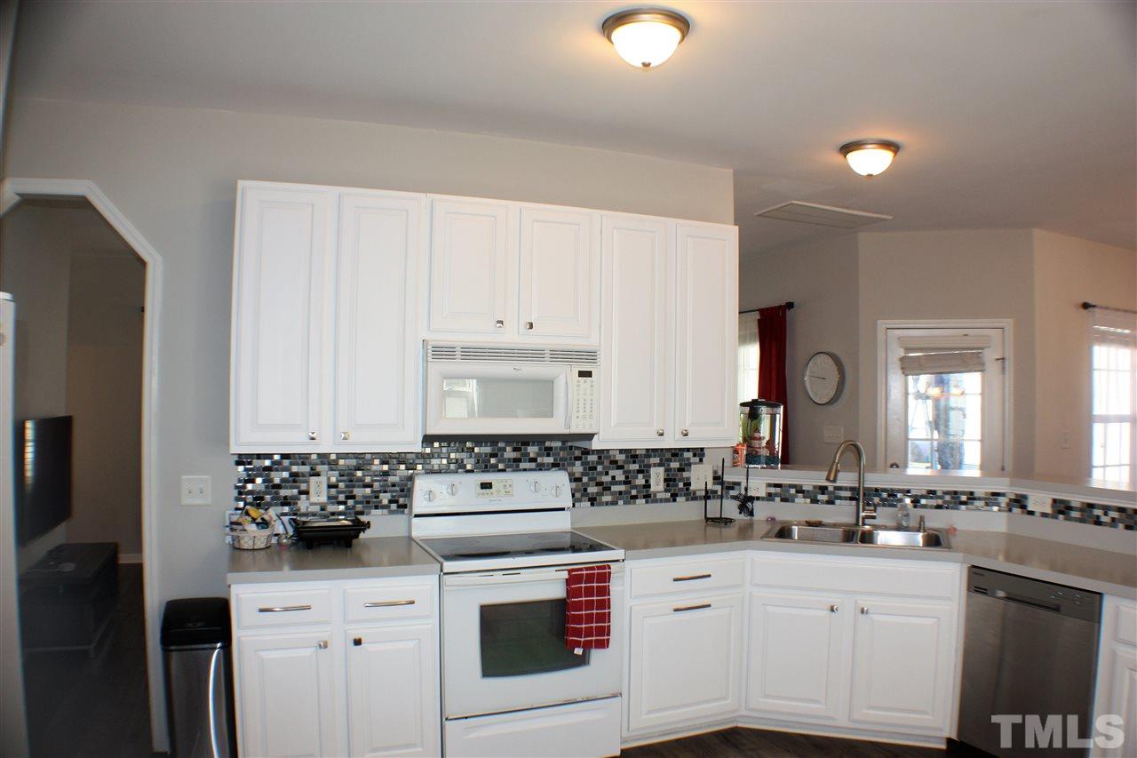 6029 Brambleberry Way Raleigh, NC 27616 - Photo 12 of 29 Gallery Image 12