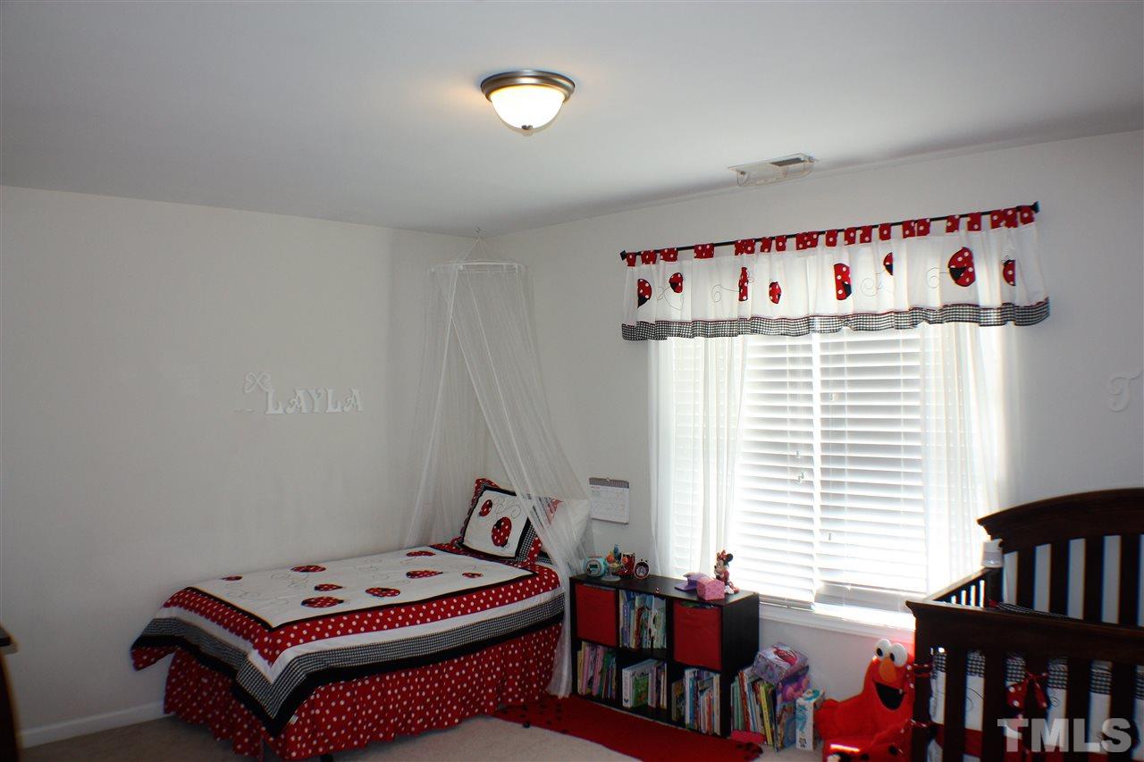 6029 Brambleberry Way Raleigh, NC 27616 - Photo 17 of 29 Gallery Image 17