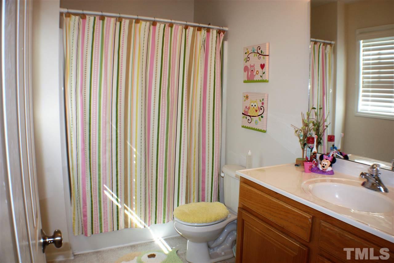 6029 Brambleberry Way Raleigh, NC 27616 - Photo 18 of 29 Gallery Image 18