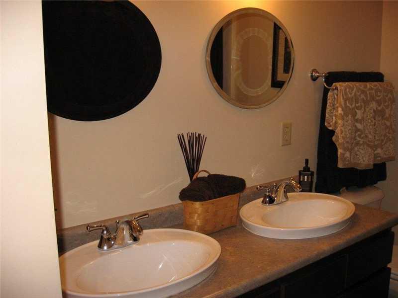 1 Cold Spring Lane Kennebunk, ME 04043 - Photo 8 of 12 Master Bath/Spa.