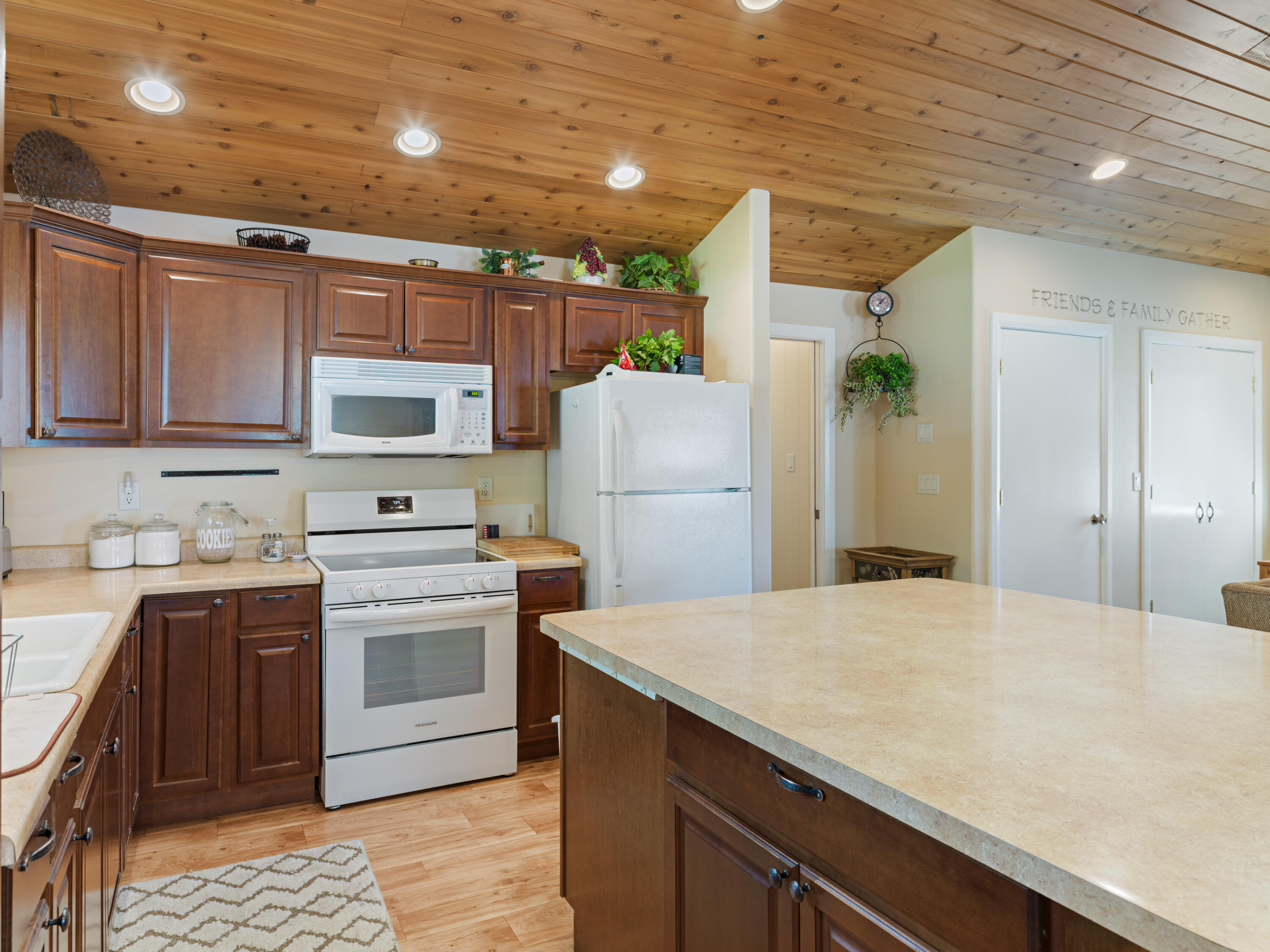 375 West Main Street Pine Valley, UT 84781 - Photo 8 of 38 06-B0003313