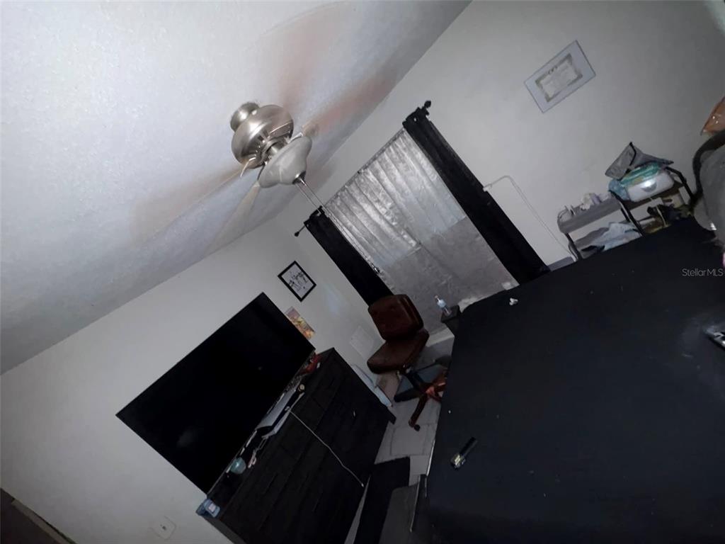 1721 Dorchester Road Clearwater, FL 33764 - Photo 12 of 16