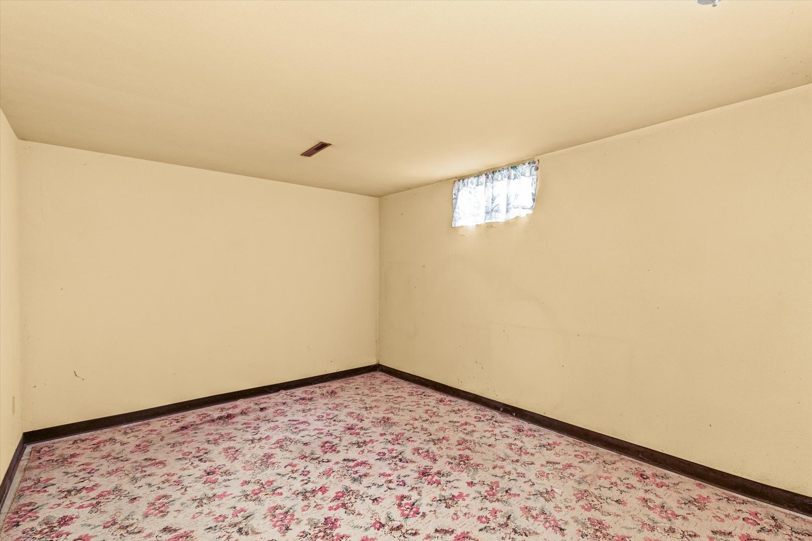 510 Parker Place Rantoul, IL 61866 - Photo 27 of 33 a view of an empty room