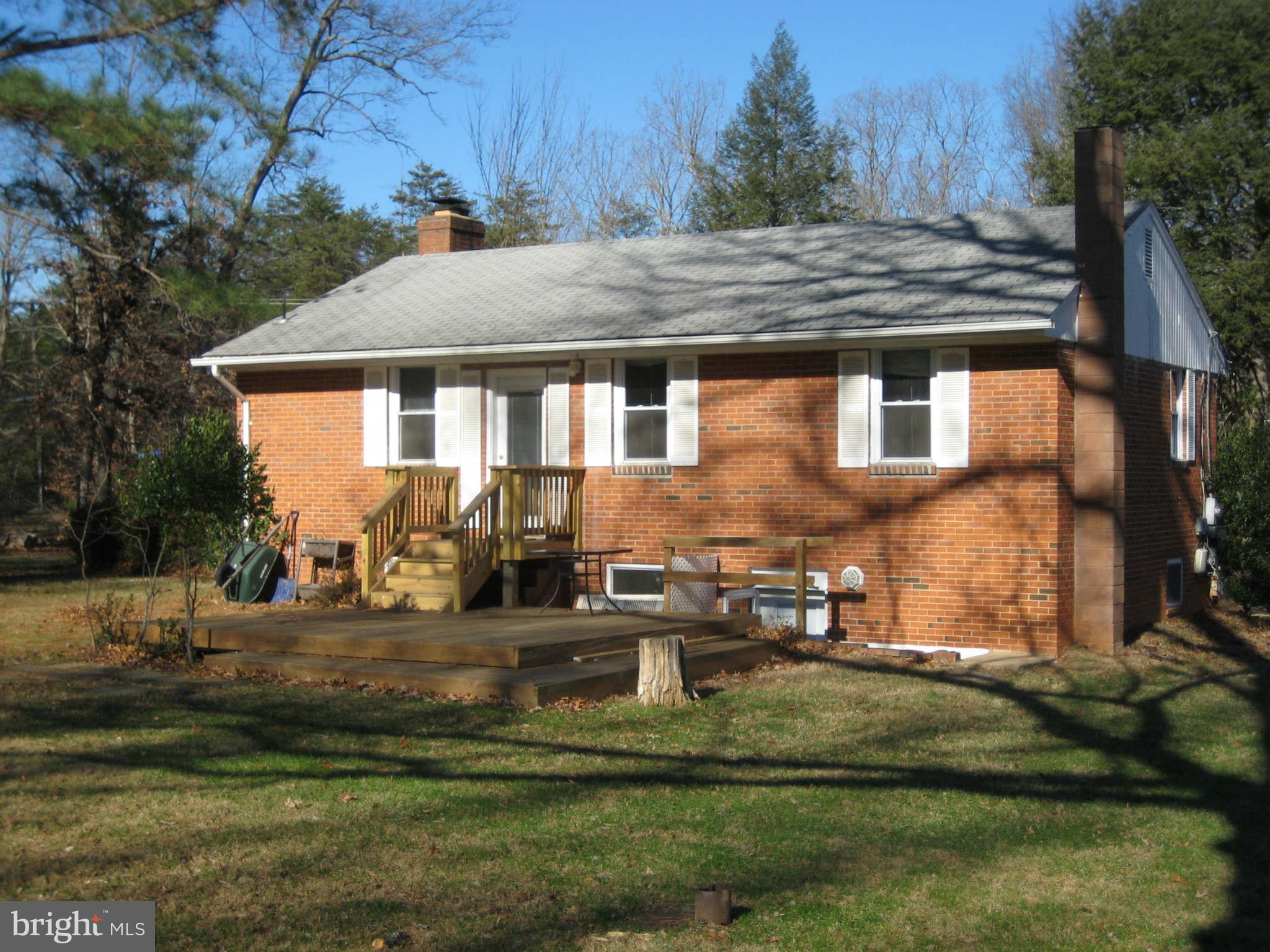 12221 Popes Head Road Fairfax, VA 22030 - Photo 20 of 29 Exterior (Front)