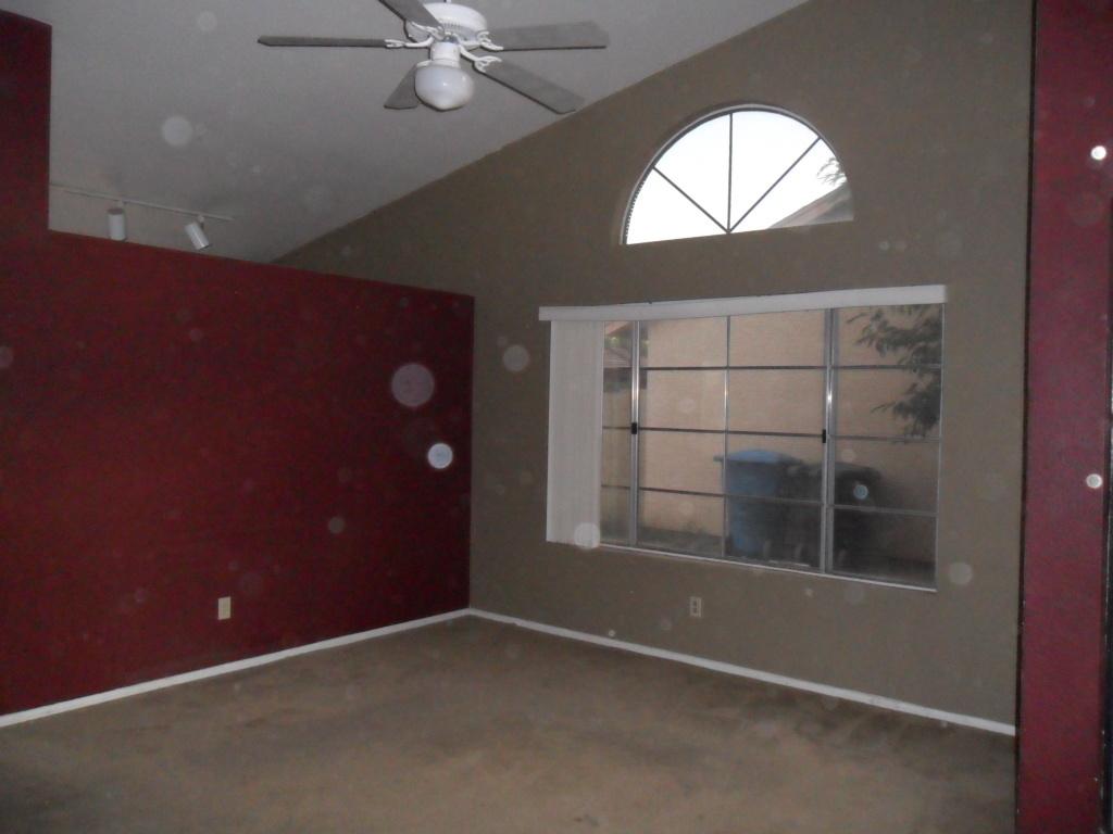 1744 East Carter Road Phoenix, AZ 85042 - Photo 4 of 20 023 284889 Living Area