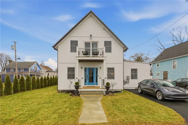 $595,000 | 269 Bellman Avenue, Warwick, RI 02889