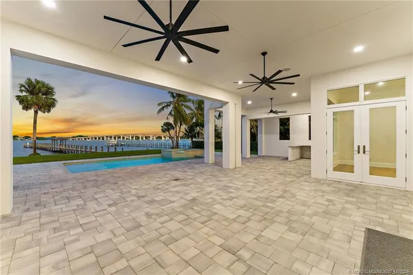 $8,999,000 | 505 Southeast St Lucie Boulevard, Stuart, FL 34996