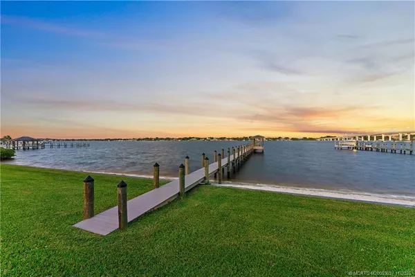 $8,999,000 | 505 Southeast St Lucie Boulevard, Stuart, FL 34996