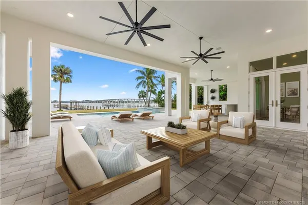 $8,999,000 | 505 Southeast St Lucie Boulevard, Stuart, FL 34996