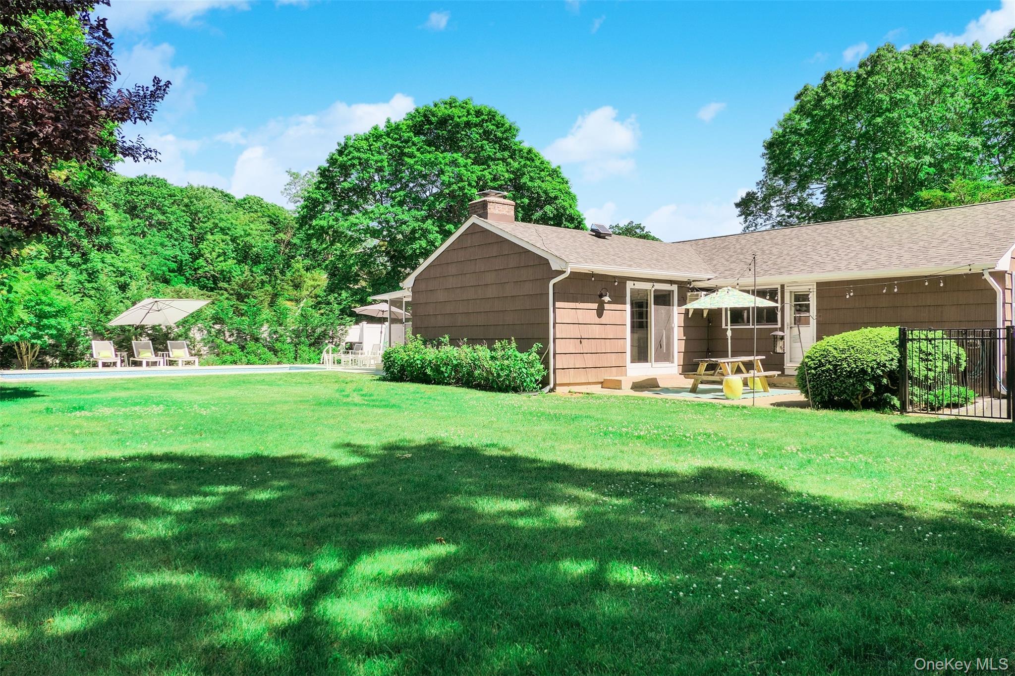 47 Oak Road East Patchogue, NY 11713 - Photo 32 of 36