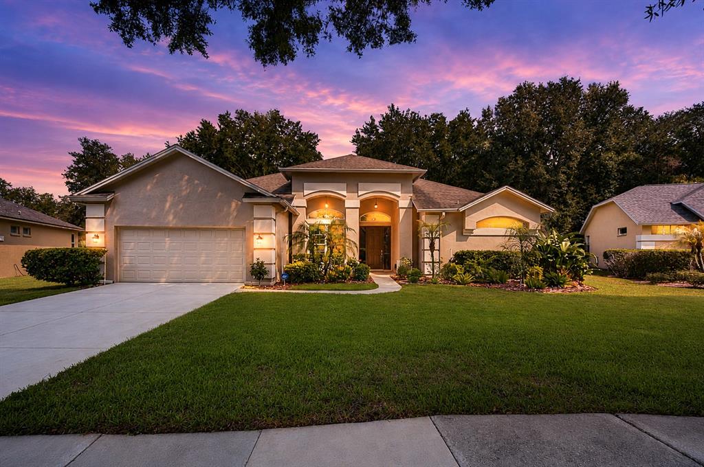 4916 Willow Ridge Terrace Valrico, FL 33596 - Photo 2 of 38