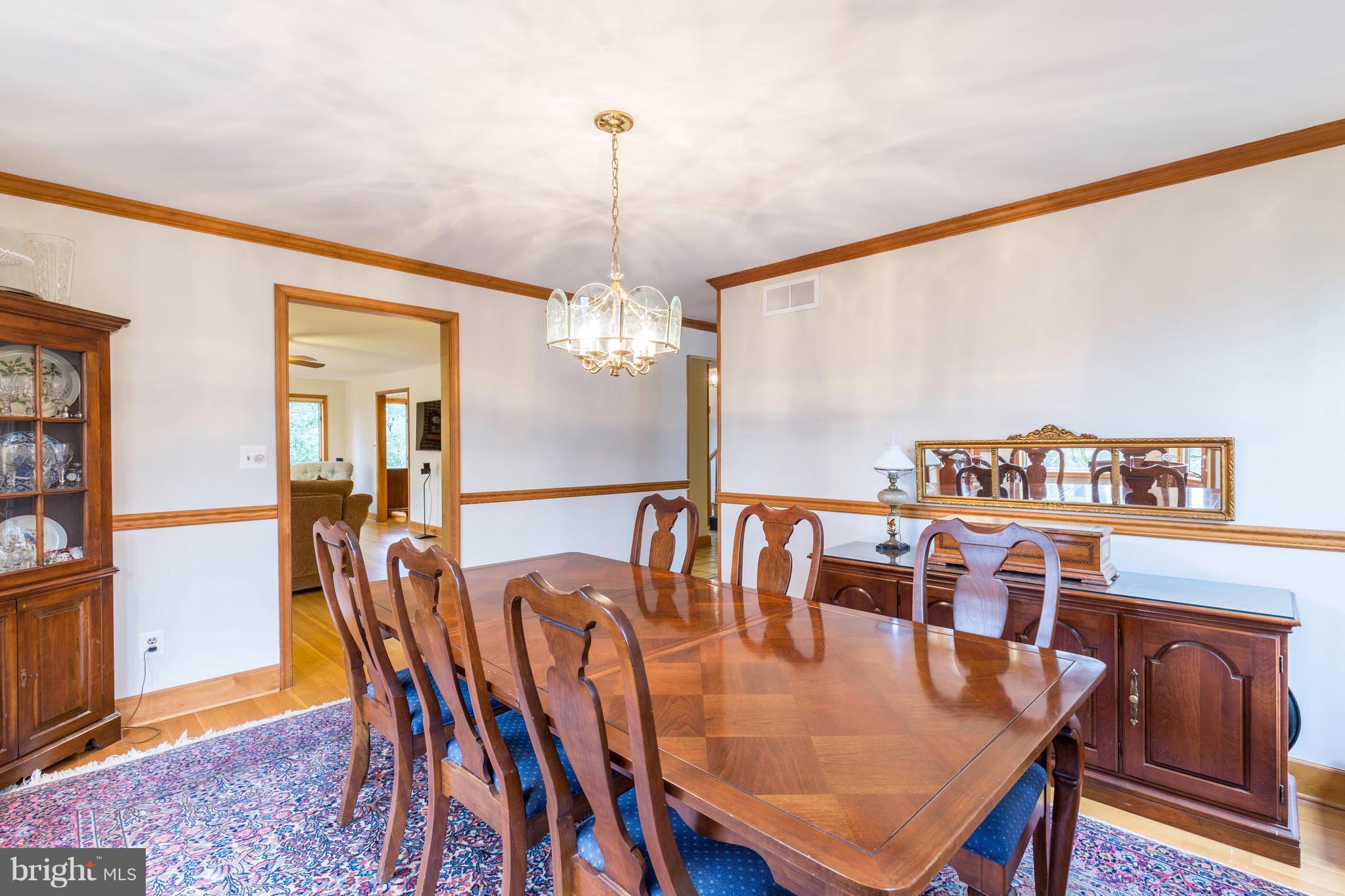 1942 High Ridge Road Annapolis, MD 21409 - Photo 12 of 30 Spacious Room and Hardwoods