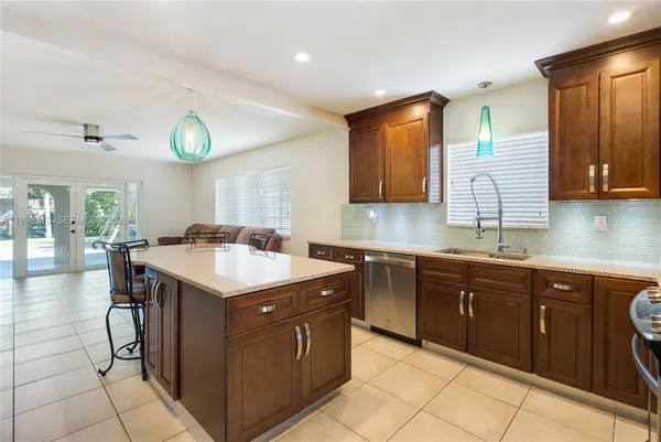 $5,800 | 1333 Southwest 16th Street, Miami, FL 33145