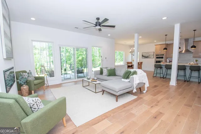 $499,900 | 280 Wolf Crk Cove, LaGrange, GA 30240