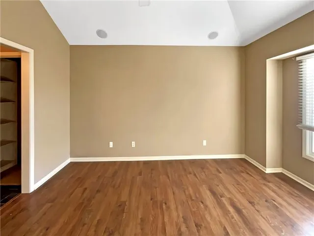 $544,000 | 2300 Northeast Silver Spring Lane, Lee's Summit, MO 64086