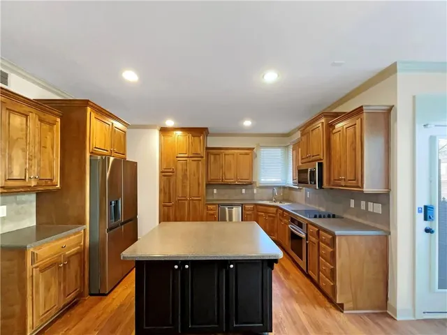 $544,000 | 2300 Northeast Silver Spring Lane, Lee's Summit, MO 64086