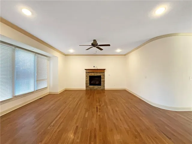 $544,000 | 2300 Northeast Silver Spring Lane, Lee's Summit, MO 64086