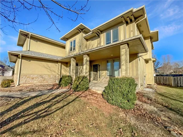 $544,000 | 2300 Northeast Silver Spring Lane, Lee's Summit, MO 64086