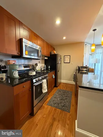 $1,995 | 1820 Pine Street, Unit 1R, Philadelphia, PA 19103