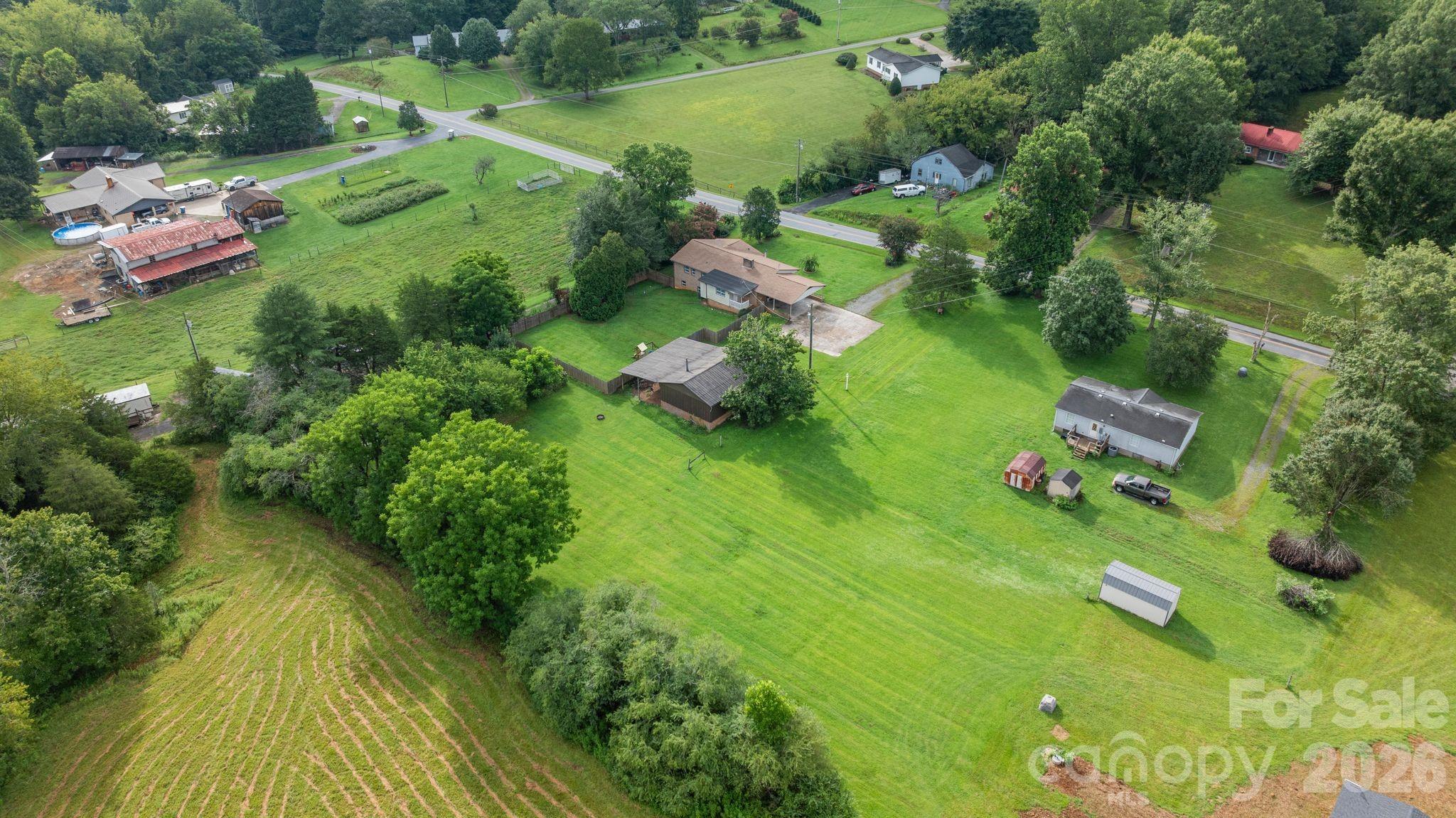 3968 Hollywood Ridge Road Lenoir, NC 28645 - Photo 44 of 45 Gallery Image 44