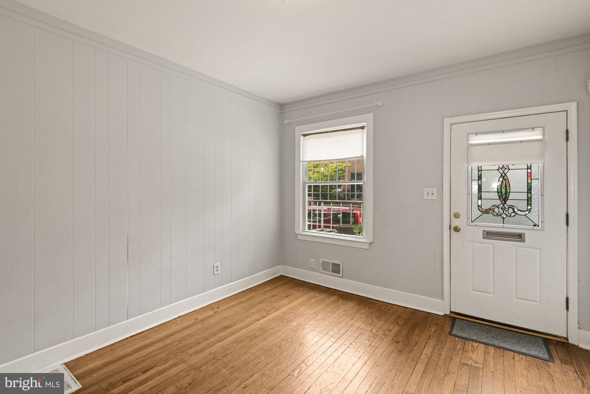 1674 Kramer Street Northeast Washington, DC 20002 - Photo 6 of 28 Living room