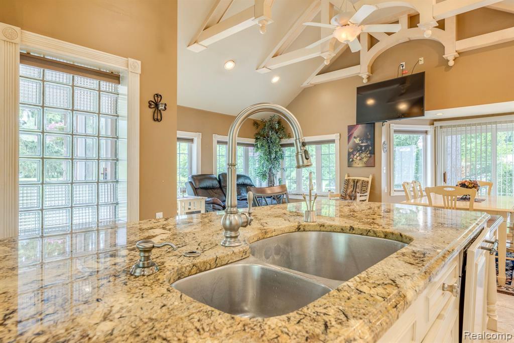 7200 Galbraith Line Road Lexington, MI 48450 - Photo 17 of 75 Gallery Image 17
