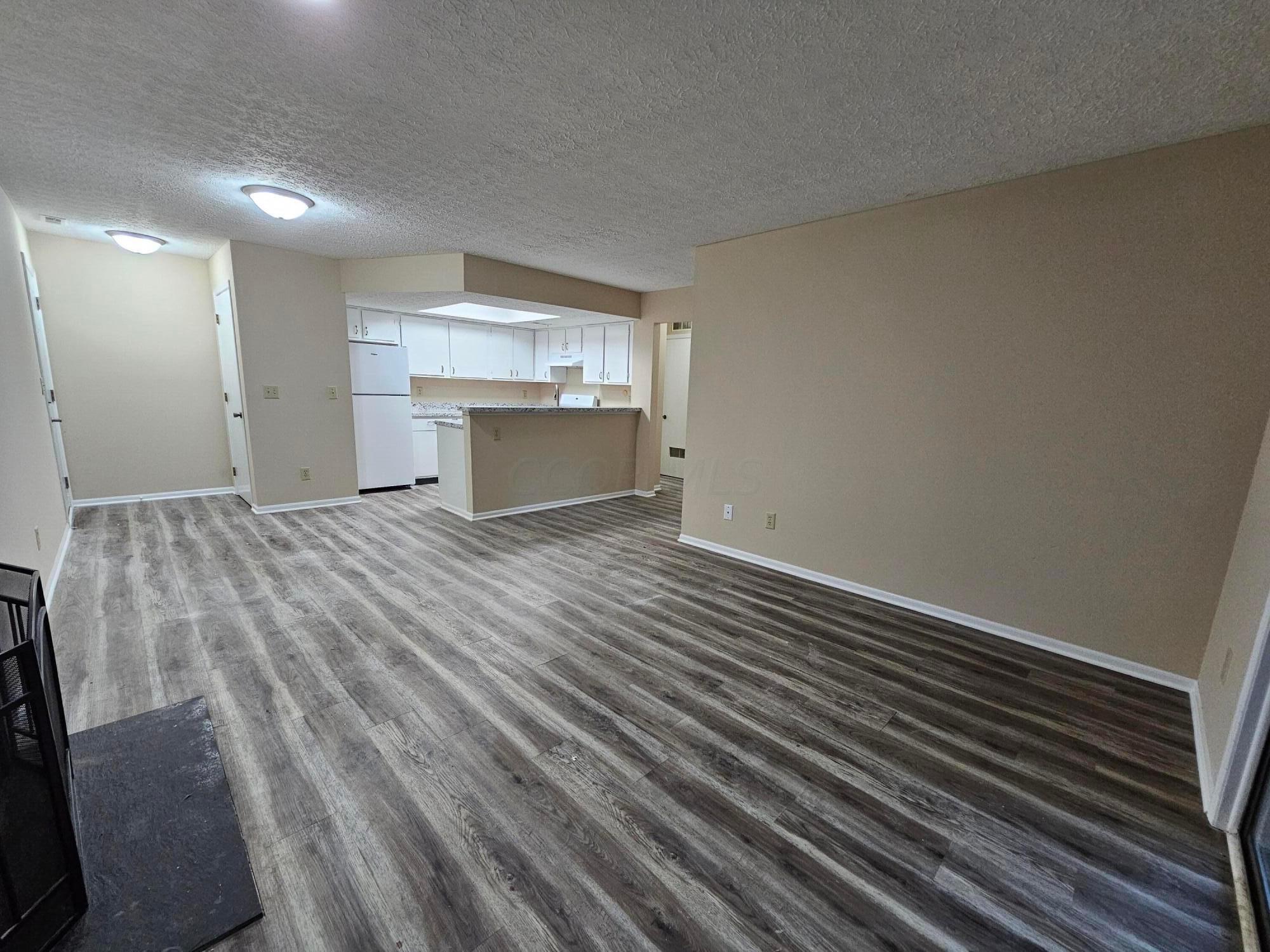 5334 Darlington Road, Unit E Columbus, OH 43220 - Photo 7 of 22 20240814_110834