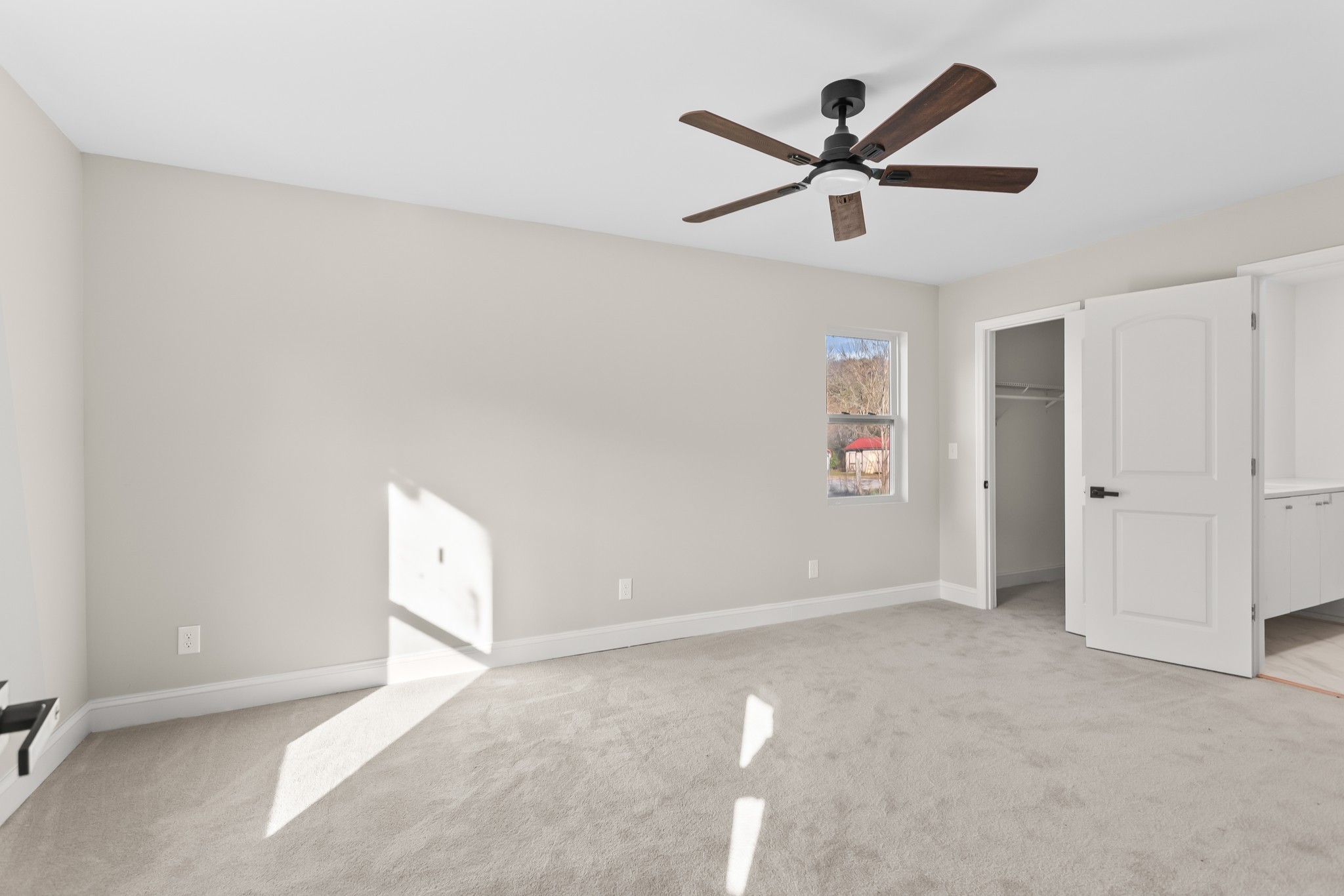 8637 Dog Branch Road Mount Pleasant, TN 38474 - Photo 11 of 41 a view of a livingroom with a ceiling fan & hardwood floor