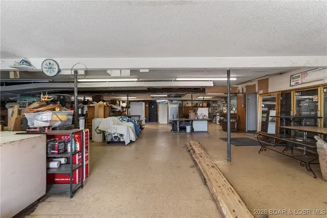 $374,500 | 2001 State Highway 42, Brumley, MO 65017