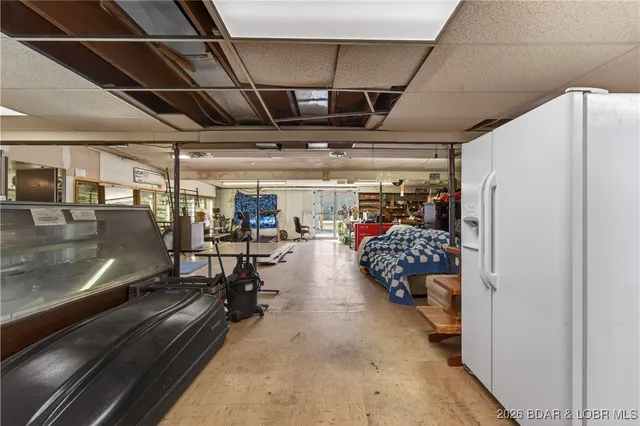 $374,500 | 2001 State Highway 42, Brumley, MO 65017