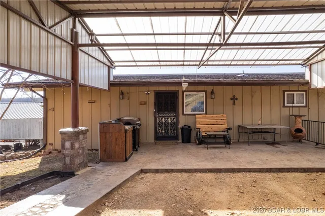 $374,500 | 2001 State Highway 42, Brumley, MO 65017