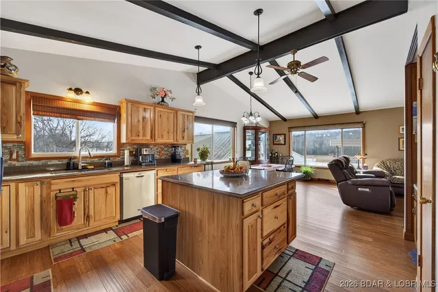 $374,500 | 2001 State Highway 42, Brumley, MO 65017