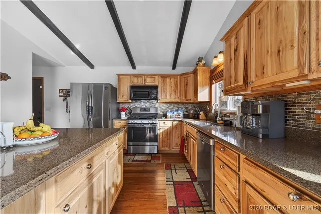 $374,500 | 2001 State Highway 42, Brumley, MO 65017