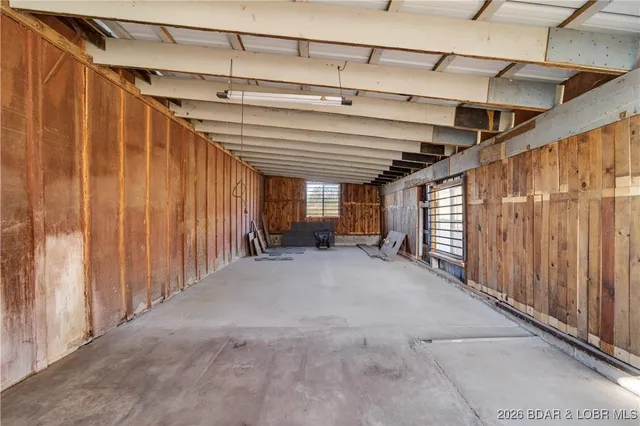 $374,500 | 2001 State Highway 42, Brumley, MO 65017