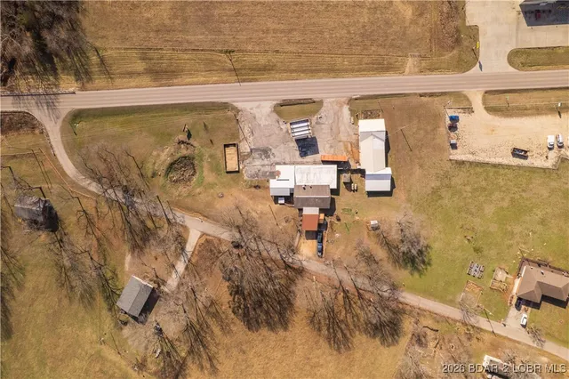 $374,500 | 2001 State Highway 42, Brumley, MO 65017