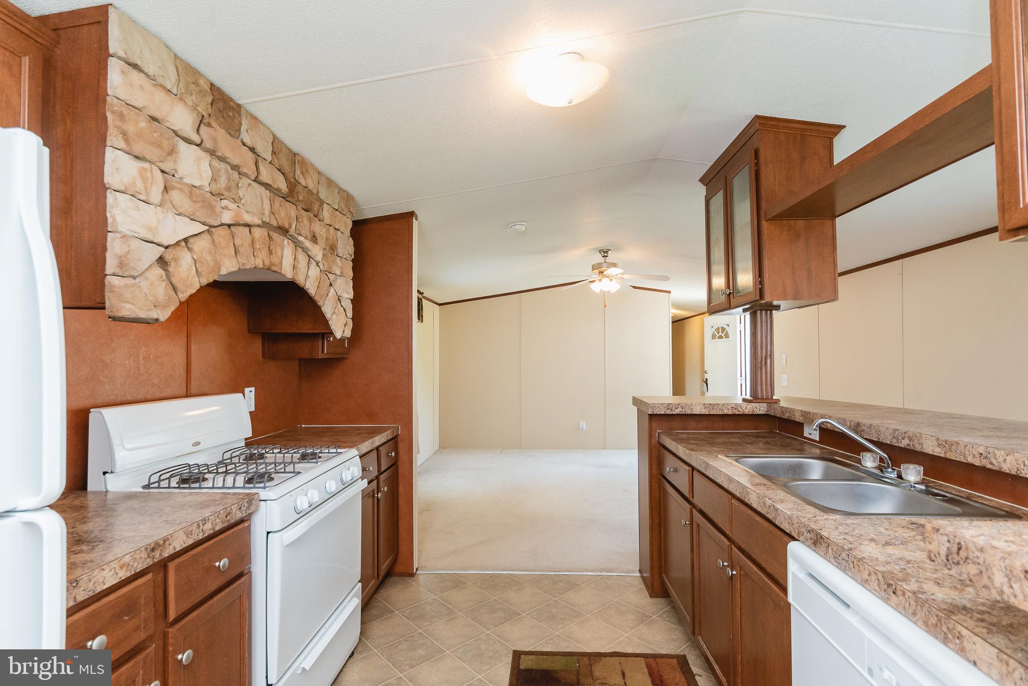 4 Springway Conowingo, MD 21918 - Photo 14 of 36 Kitchen