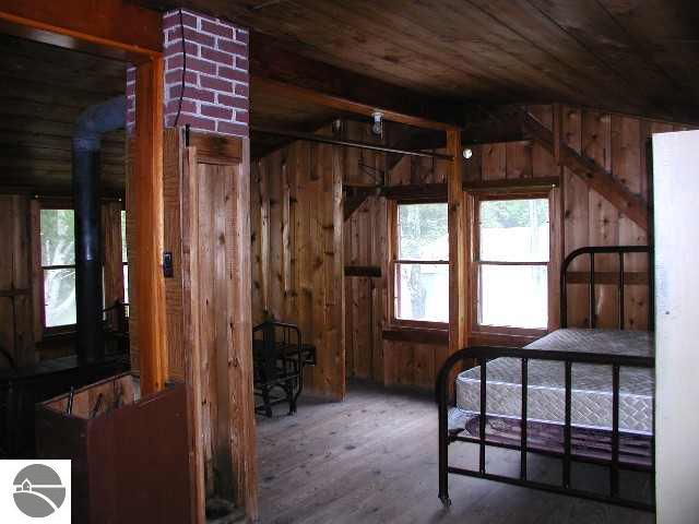 8470 Bay Point Road Beulah, MI 49617 - Photo 6 of 13 1705714-5.JPG
