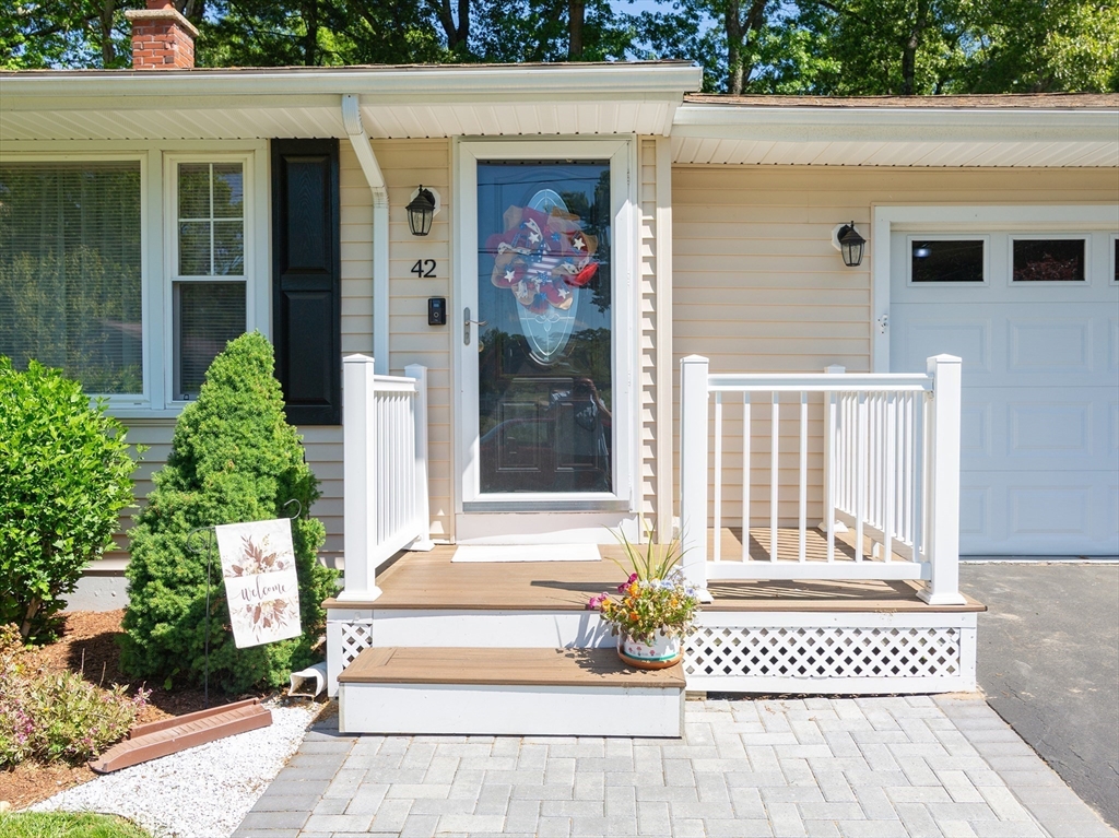 42 Bruce Road Bellingham, MA 02019 - Photo 6 of 38