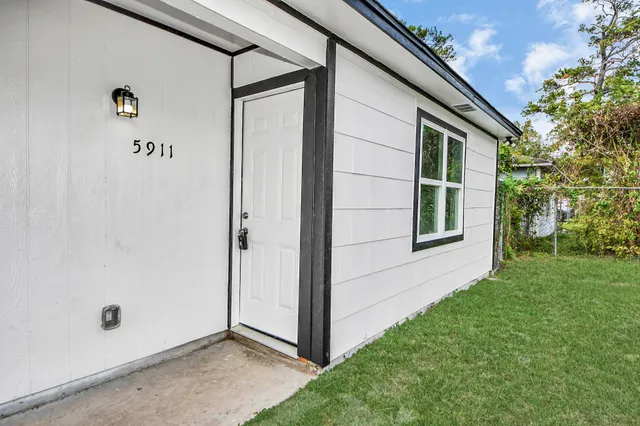 a view of front door of house