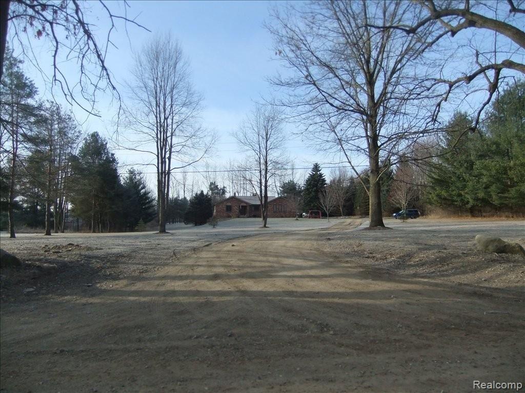1830 Parker Road Holly, MI 48442 - Photo 14 of 22 DSCF0759
