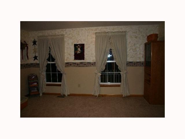 9402 Swamp Road Hebron, OH 43025 - Photo 13 of 15