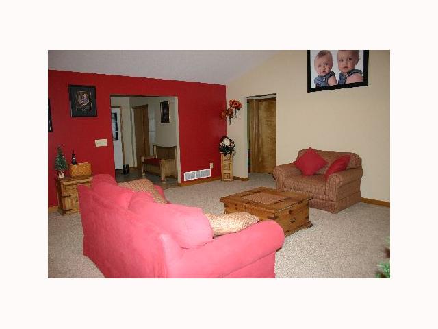 9402 Swamp Road Hebron, OH 43025 - Photo 7 of 15