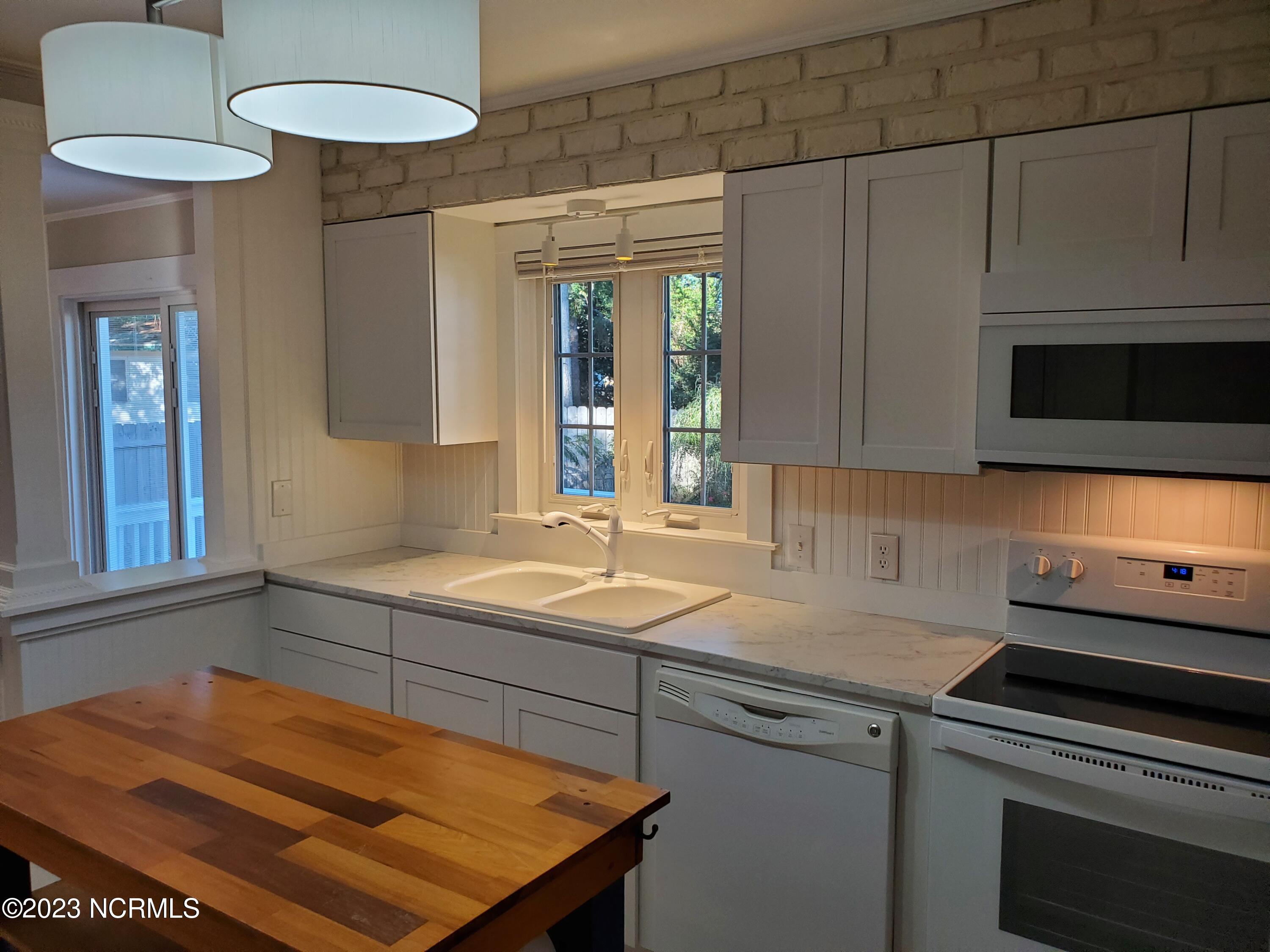 232 Forest Road Wilmington, NC 28403 - Photo 13 of 51 20231102_161950