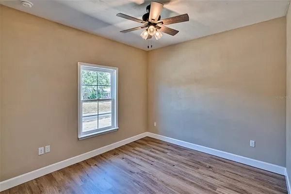 $299,000 | 484 Southeast 44th Street, Keystone Heights, FL 32656
