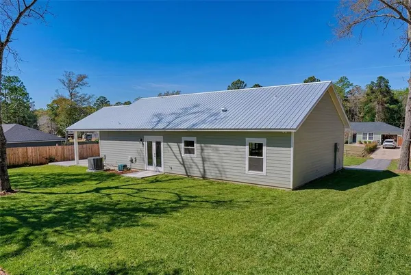 $299,000 | 484 Southeast 44th Street, Keystone Heights, FL 32656