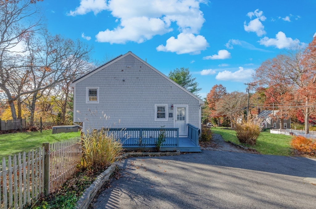 15 Chatham Road Plymouth, MA 02360 - Photo 12 of 35 a house view with a garden space