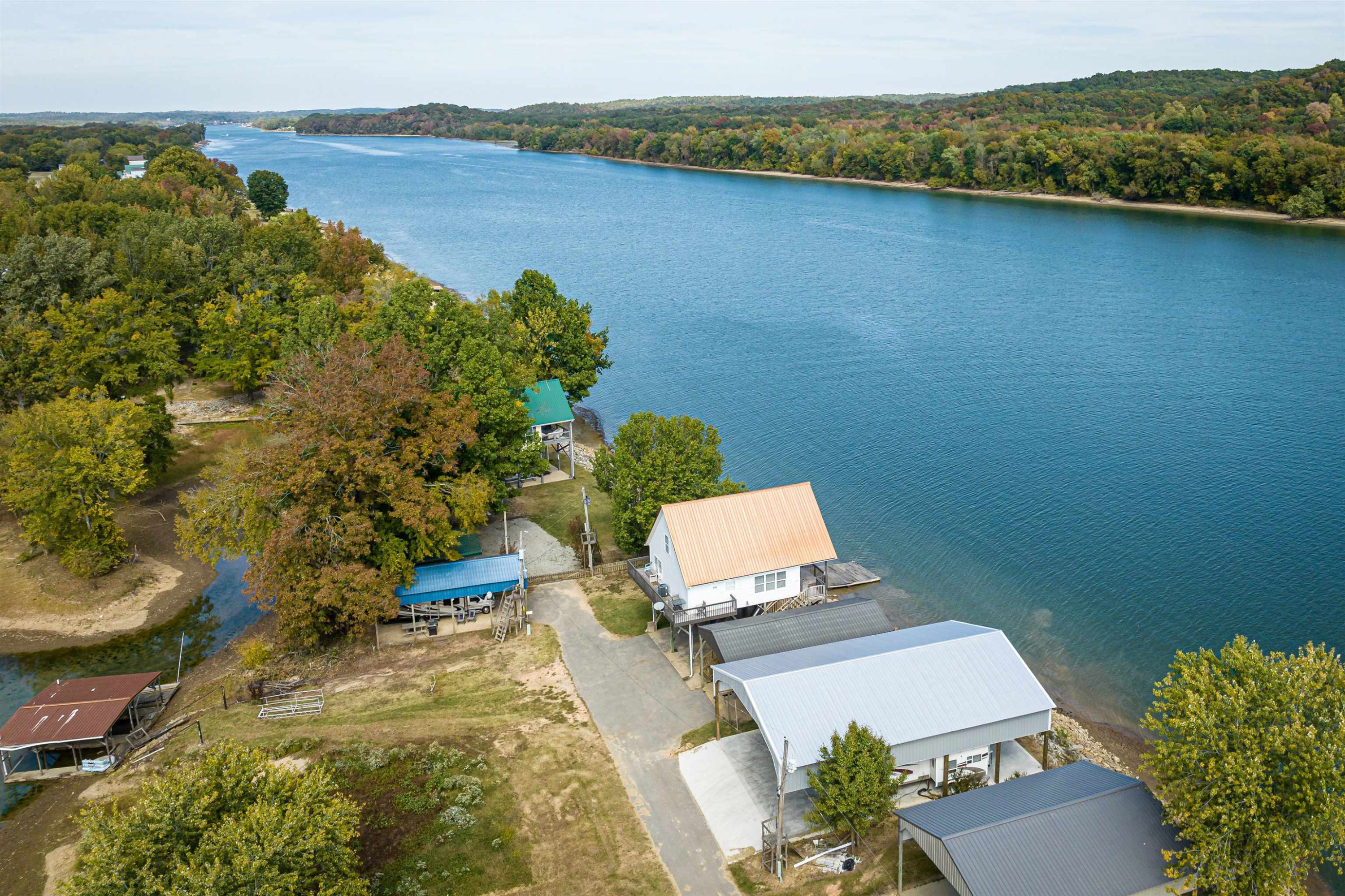 466 Lagoon Lane Decaturville, TN 38329 - Photo 12 of 34 Photo 12