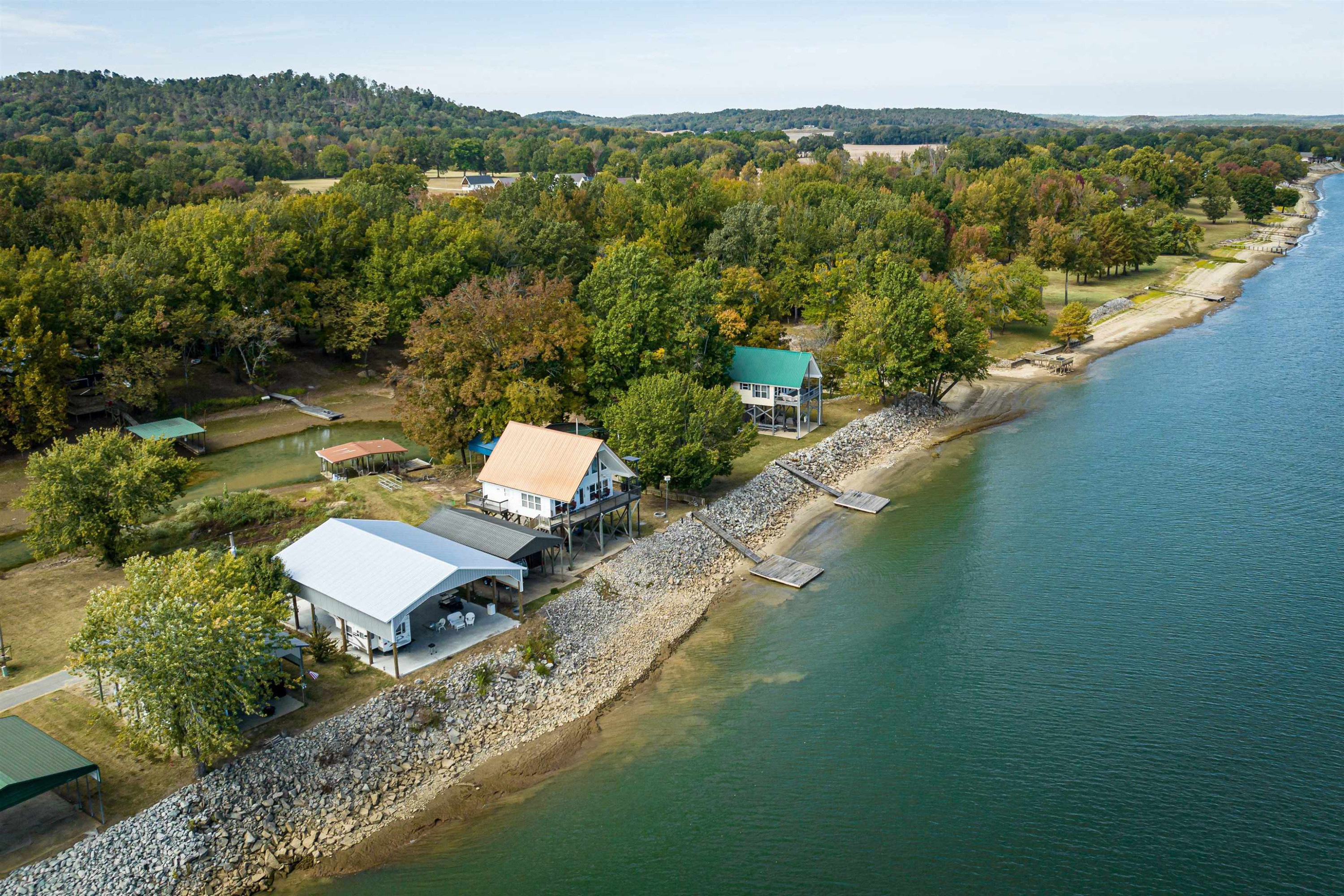 466 Lagoon Lane Decaturville, TN 38329 - Photo 13 of 34 Photo 13